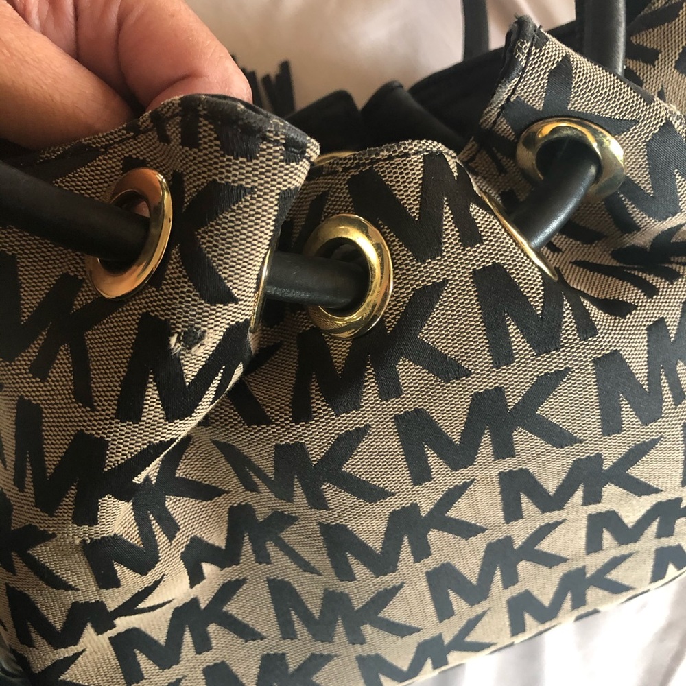 Michael Kors Purse - Picture 9 of 9